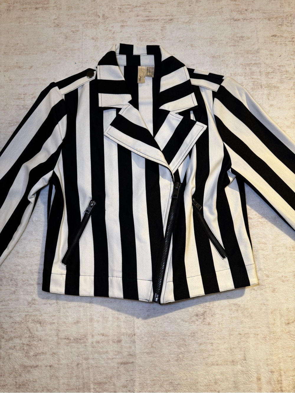 Forever 21 Black & White Striped Moto Jacket - Picture 2 of 12